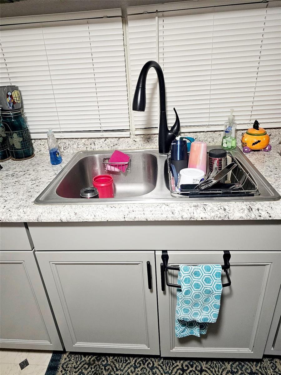 TB8422895 Property Photo