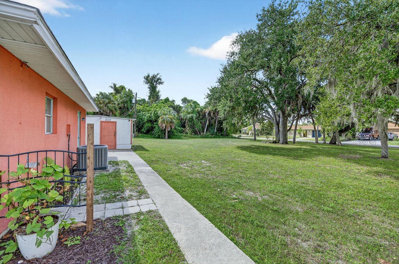 18033 COCHRAN BLVD, PORT CHARLOTTE, FL, 33948