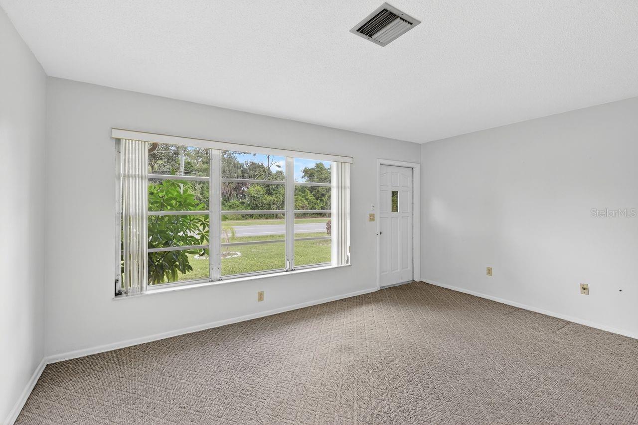 18033 COCHRAN BLVD, PORT CHARLOTTE, FL, 33948