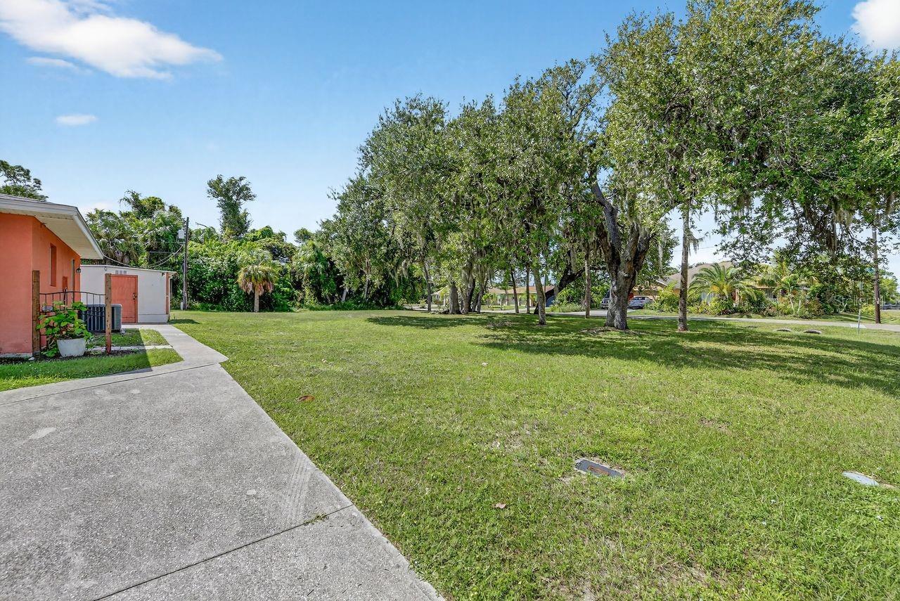 18033 COCHRAN BLVD, PORT CHARLOTTE, FL, 33948