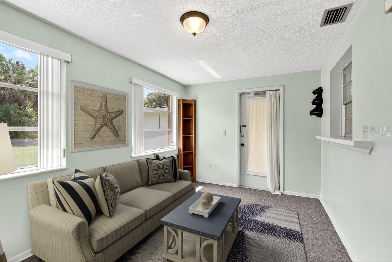 18033 COCHRAN BLVD, PORT CHARLOTTE, FL, 33948