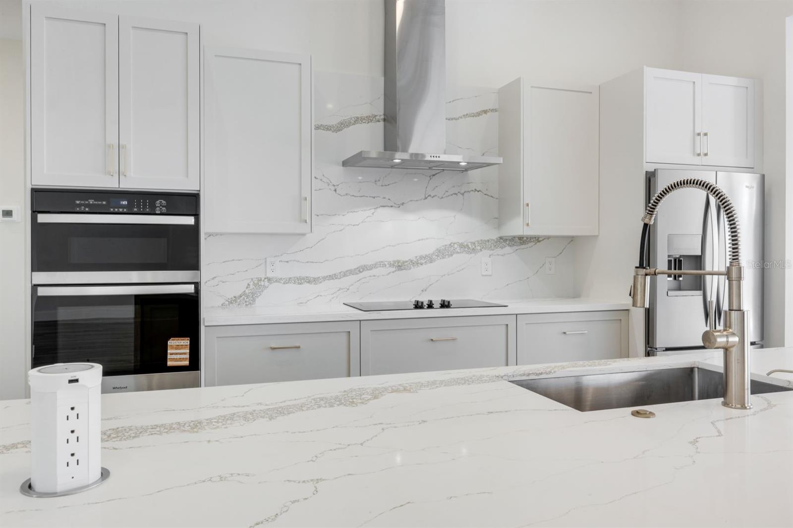 10522 RIVERSIDE RD, PORT CHARLOTTE, FL, 33981