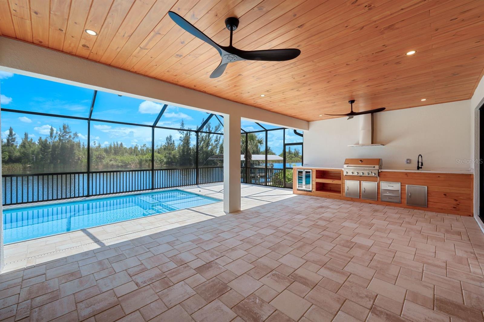 10522 RIVERSIDE RD, PORT CHARLOTTE, FL, 33981