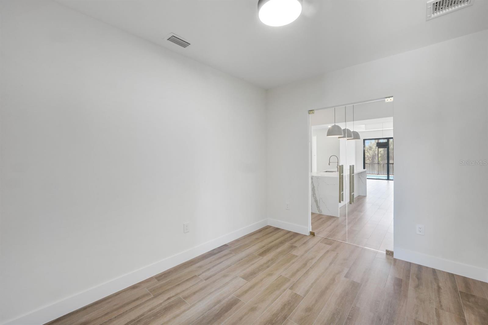 10522 RIVERSIDE RD, PORT CHARLOTTE, FL, 33981