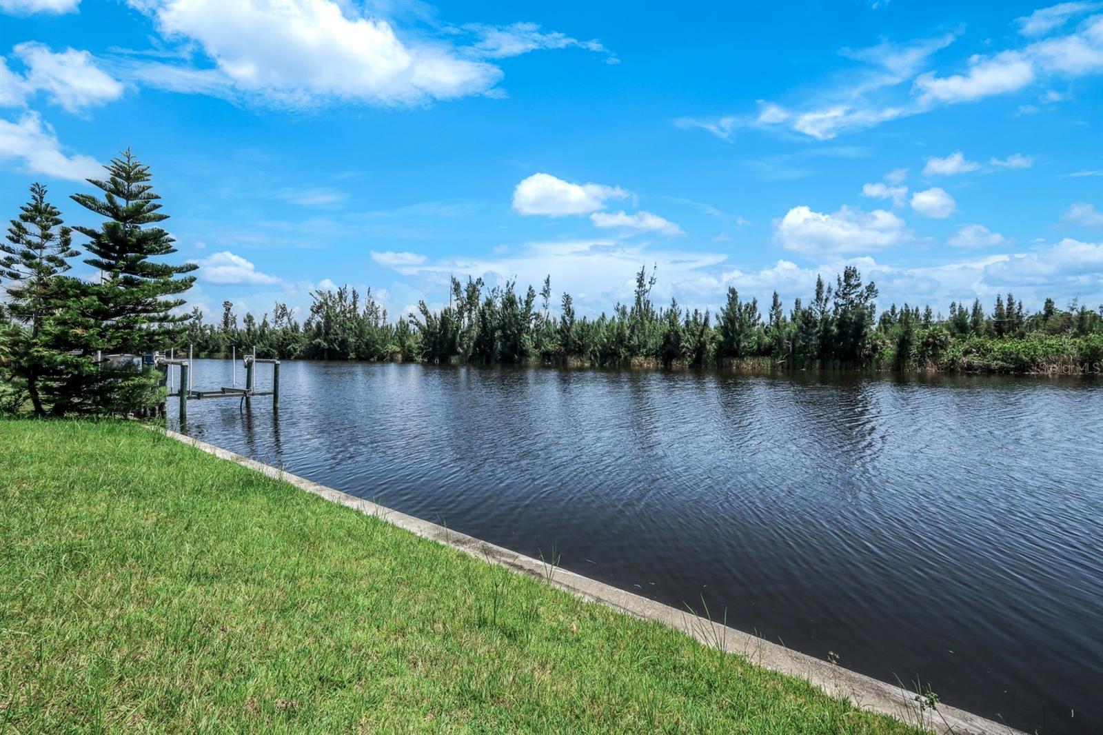 10522 RIVERSIDE RD, PORT CHARLOTTE, FL, 33981