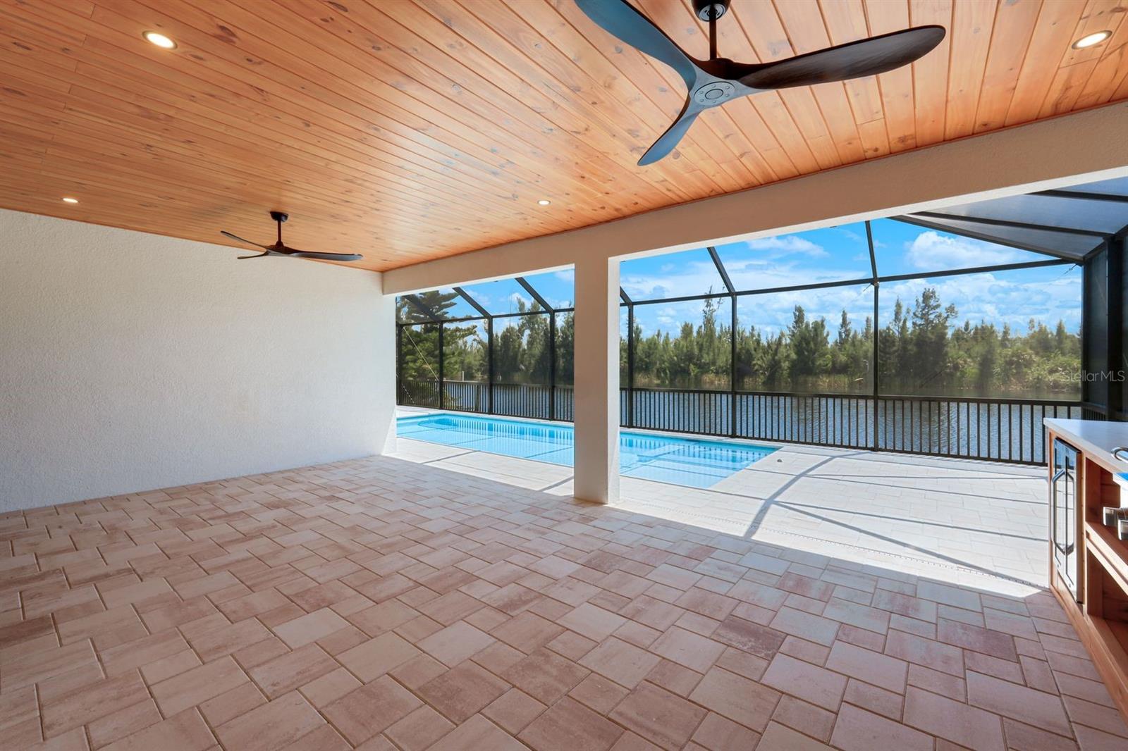 10522 RIVERSIDE RD, PORT CHARLOTTE, FL, 33981