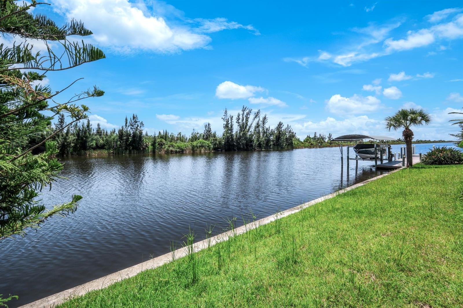 10522 RIVERSIDE RD, PORT CHARLOTTE, FL, 33981