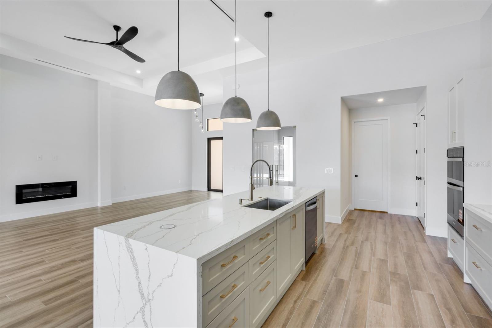 10522 RIVERSIDE RD, PORT CHARLOTTE, FL, 33981