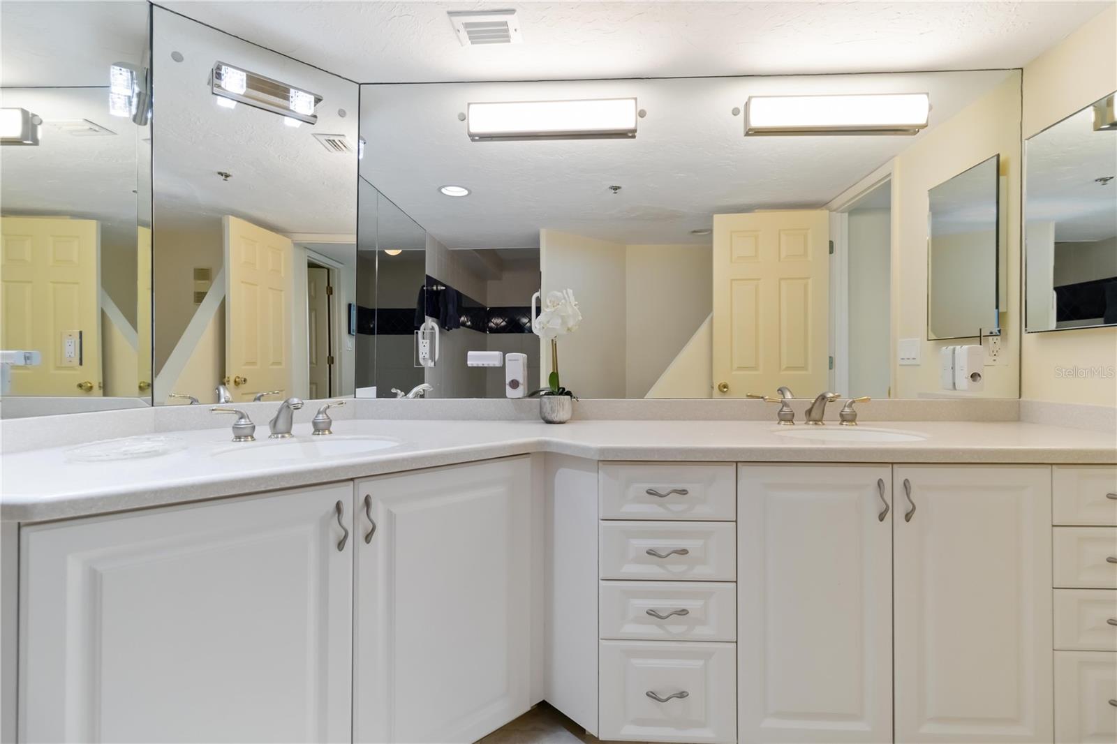 888 BLVD OF THE ARTS #1701, SARASOTA, FL, 34236