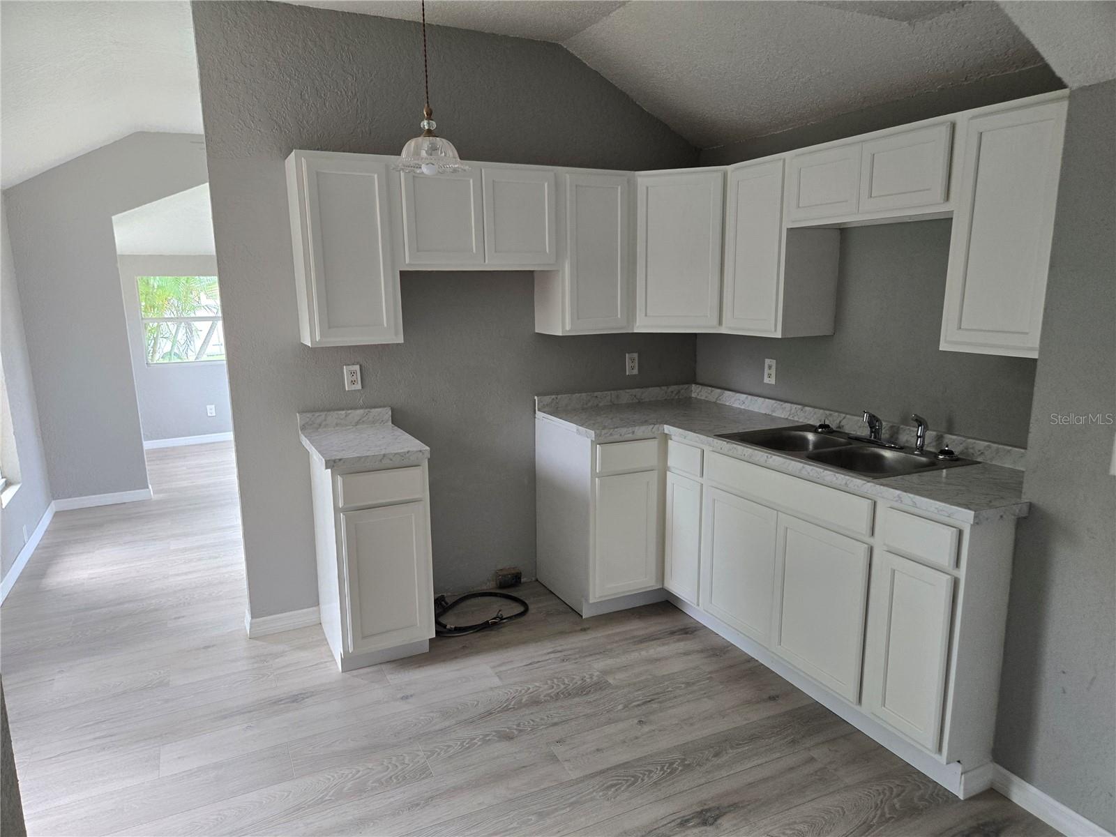 2220 20TH ST S, ST PETERSBURG, FL, 33712