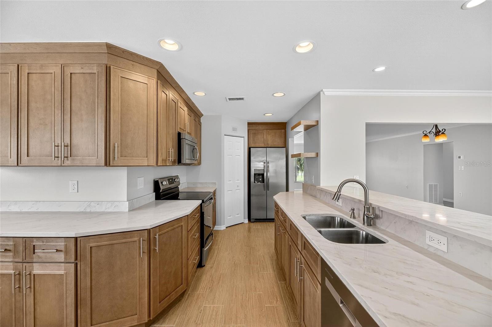 9308 RIVER COVE DR, RIVERVIEW, FL, 33578