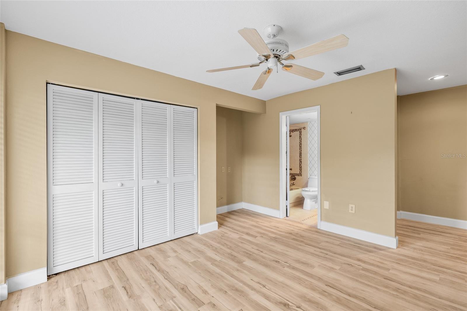 12404 STILLWATER TERRACE DR, TAMPA, FL, 33618