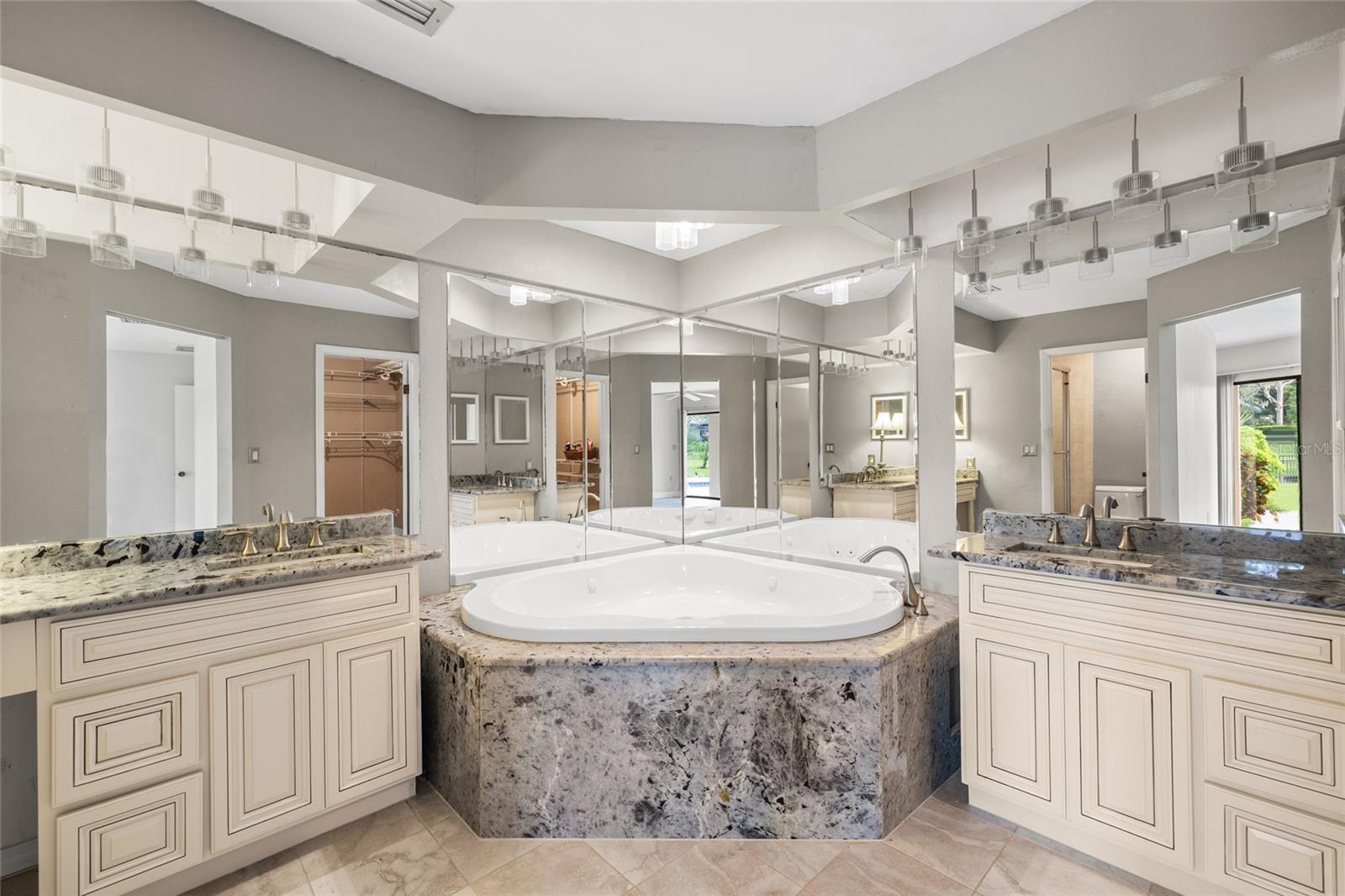 12404 STILLWATER TERRACE DR, TAMPA, FL, 33618