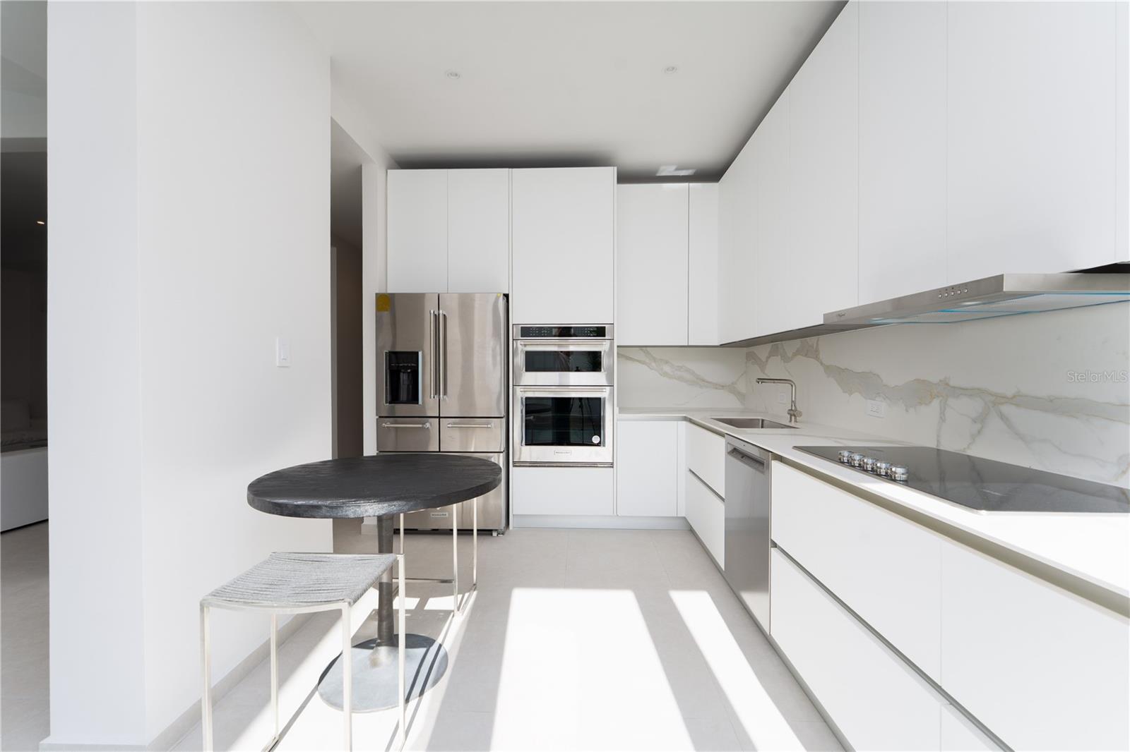 PR9115804 Property Photo