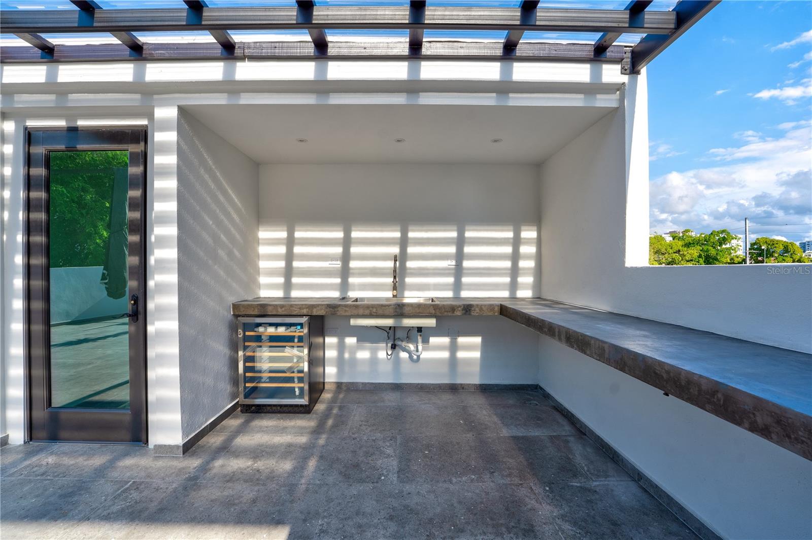 PR9115804 Property Photo