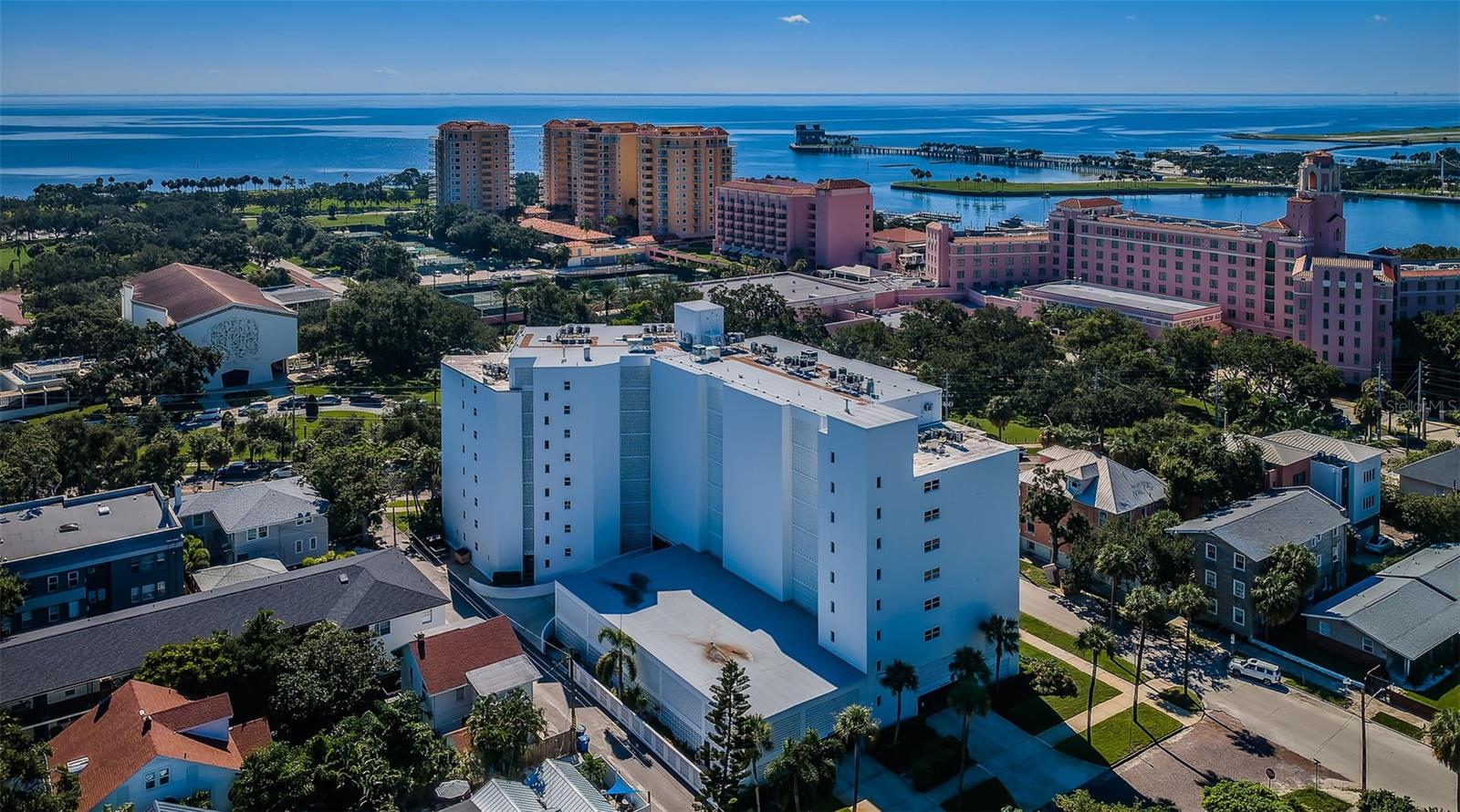 TB8423046 Property Photo