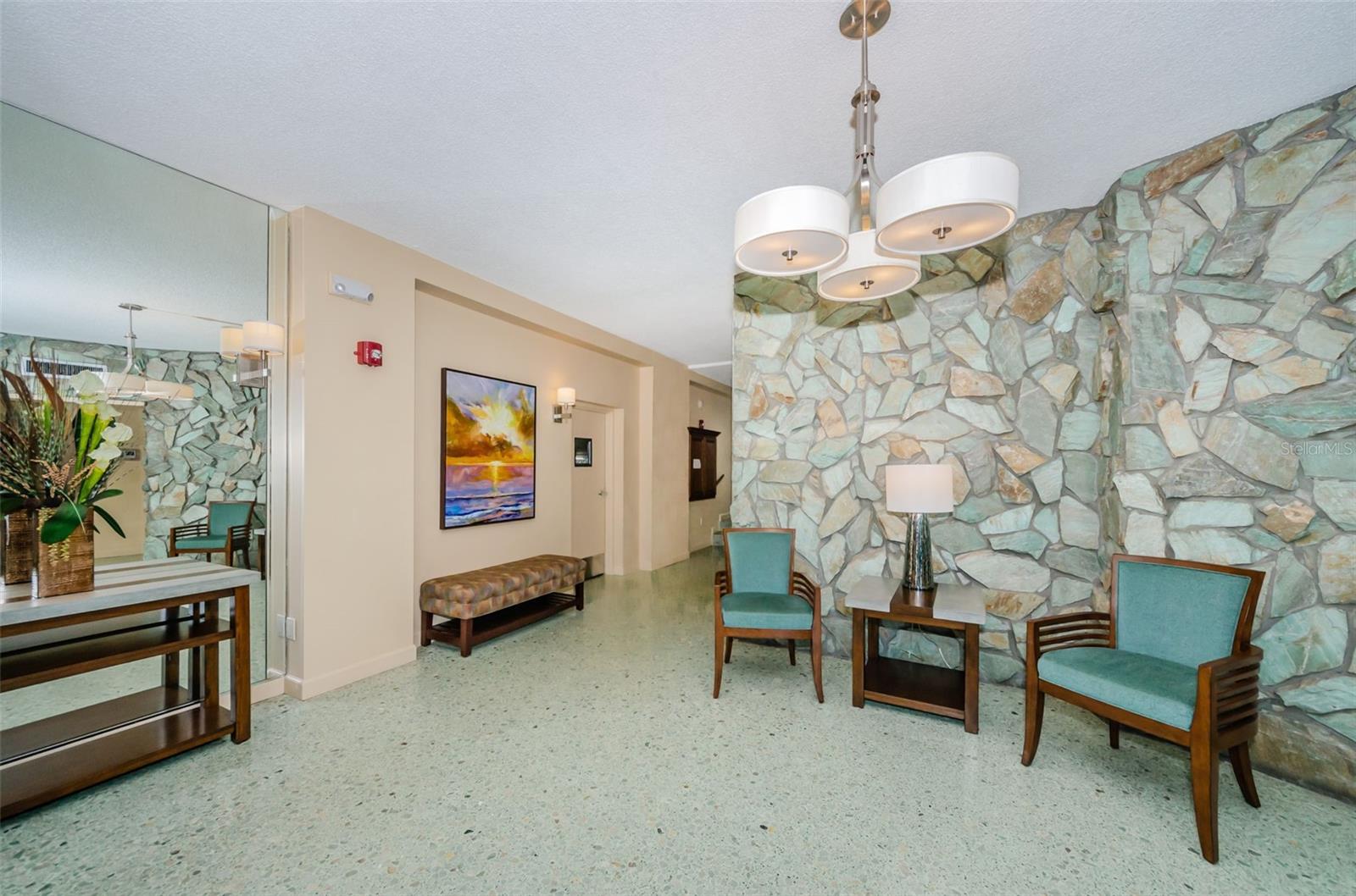 TB8423046 Property Photo