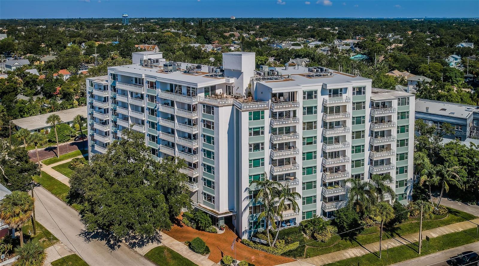 TB8423046 Property Photo