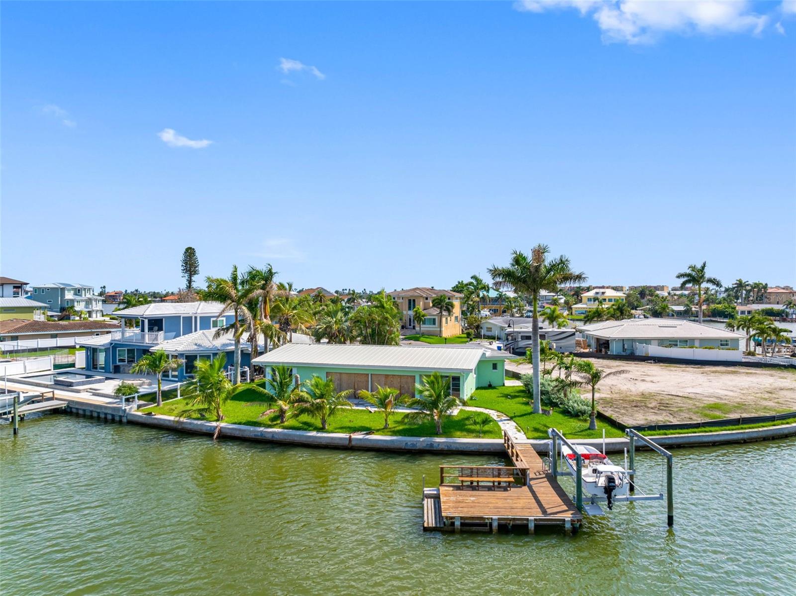 493 BATH CLUB BLVD N, NORTH REDINGTON BEACH, FL, 33708