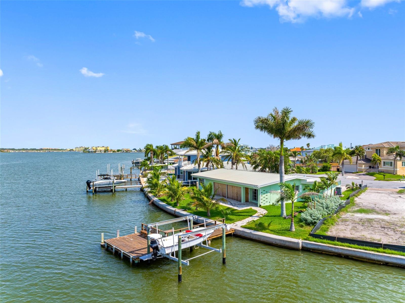 493 BATH CLUB BLVD N, NORTH REDINGTON BEACH, FL, 33708