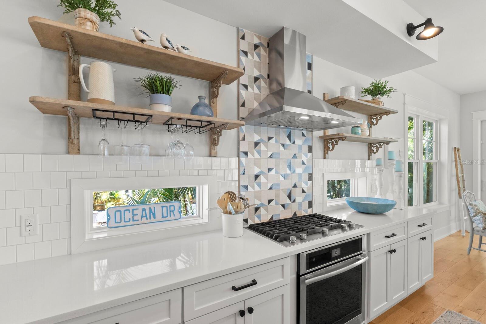 407 PINE AVE, ANNA MARIA, FL, 34216