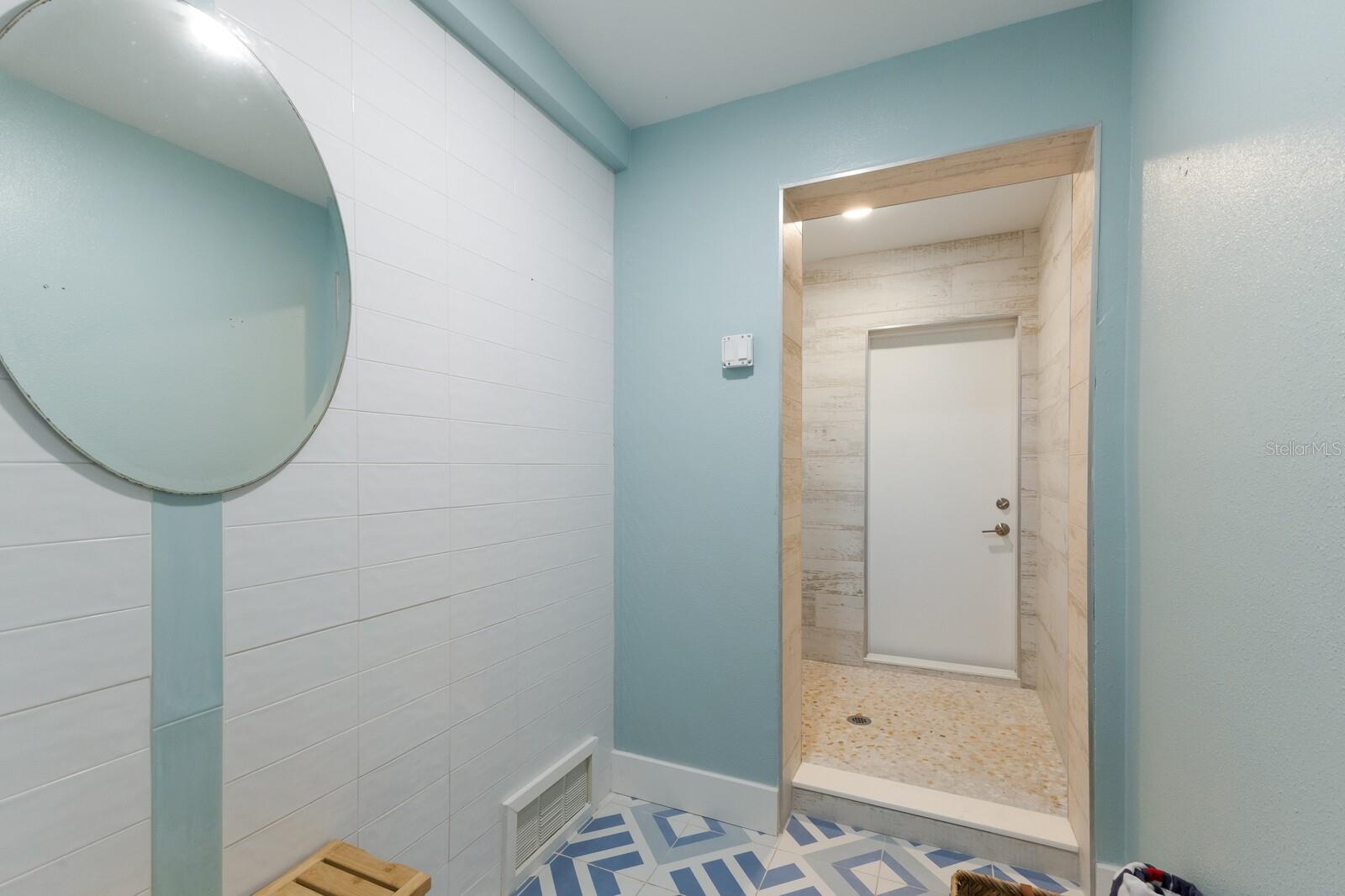 407 PINE AVE, ANNA MARIA, FL, 34216