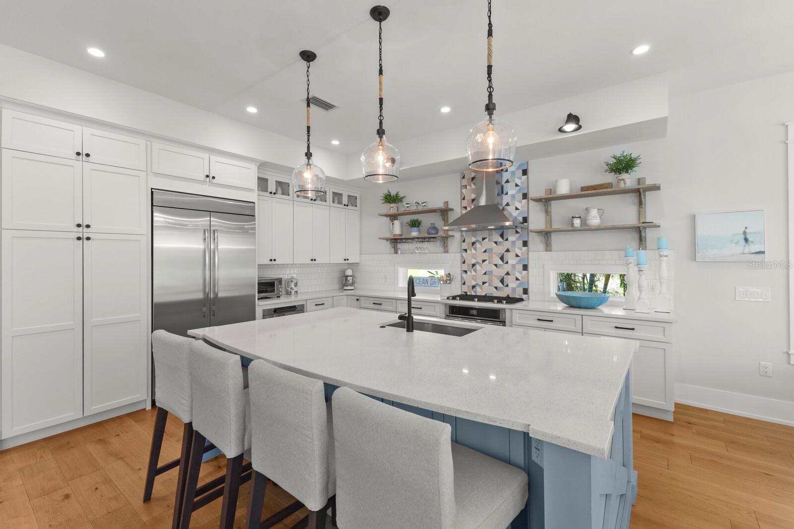 407 PINE AVE, ANNA MARIA, FL, 34216