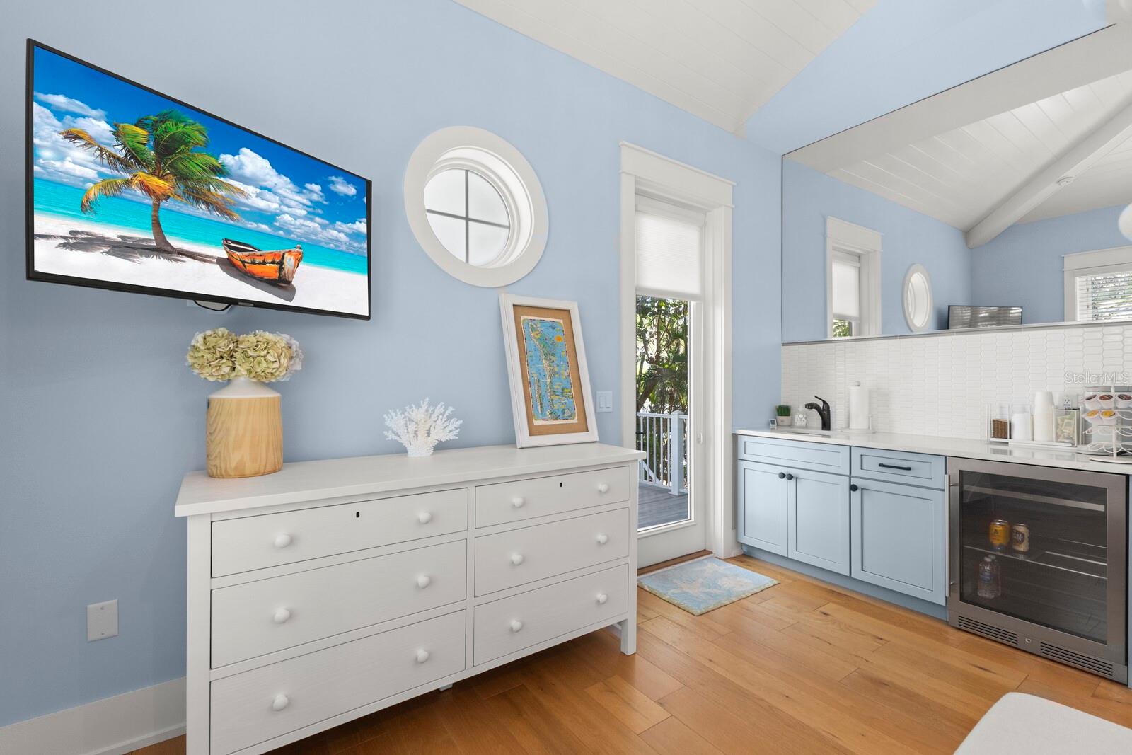 407 PINE AVE, ANNA MARIA, FL, 34216