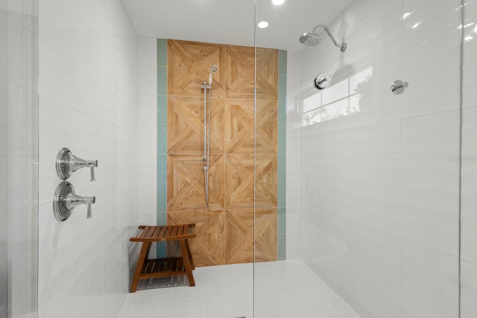 407 PINE AVE, ANNA MARIA, FL, 34216