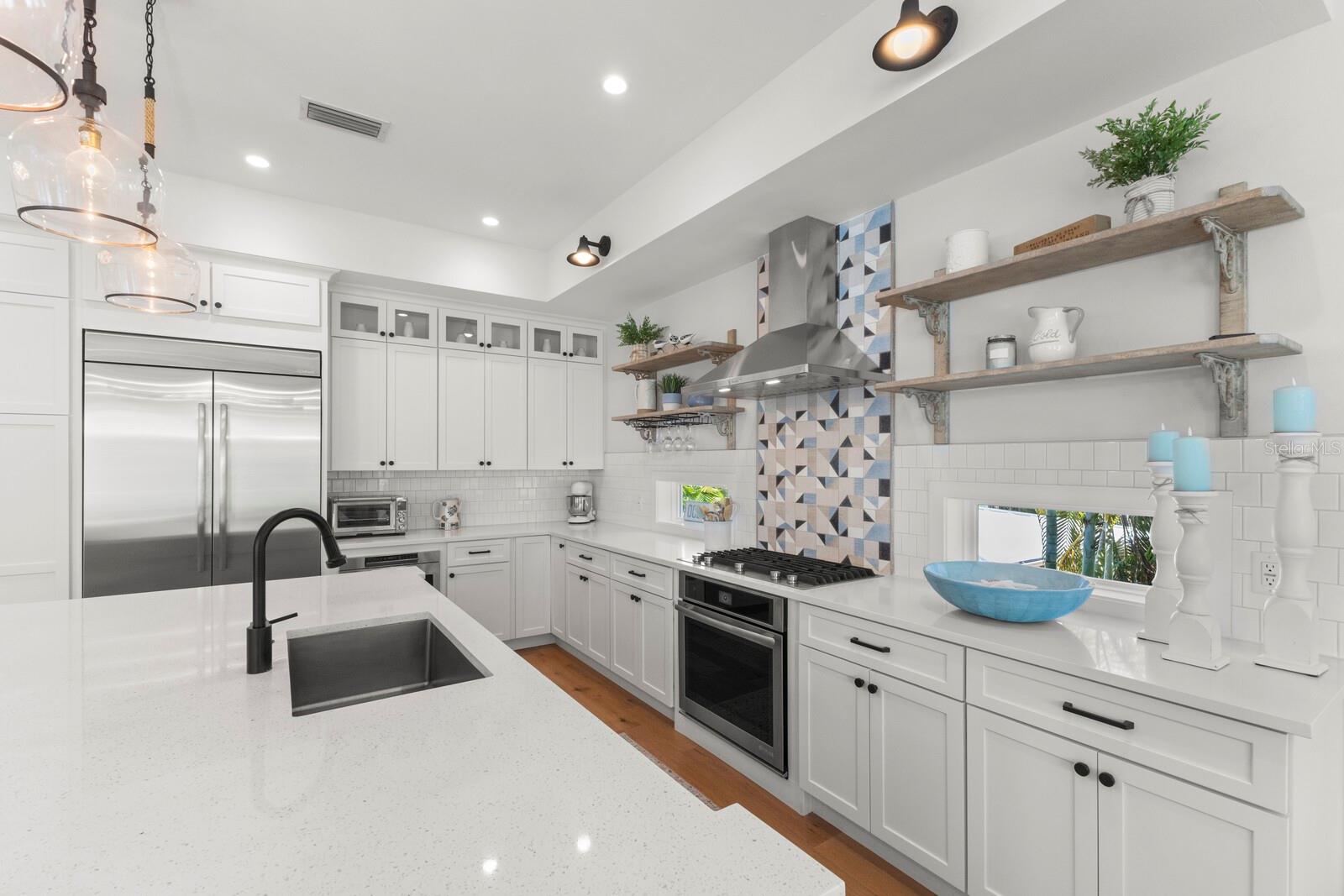 407 PINE AVE, ANNA MARIA, FL, 34216