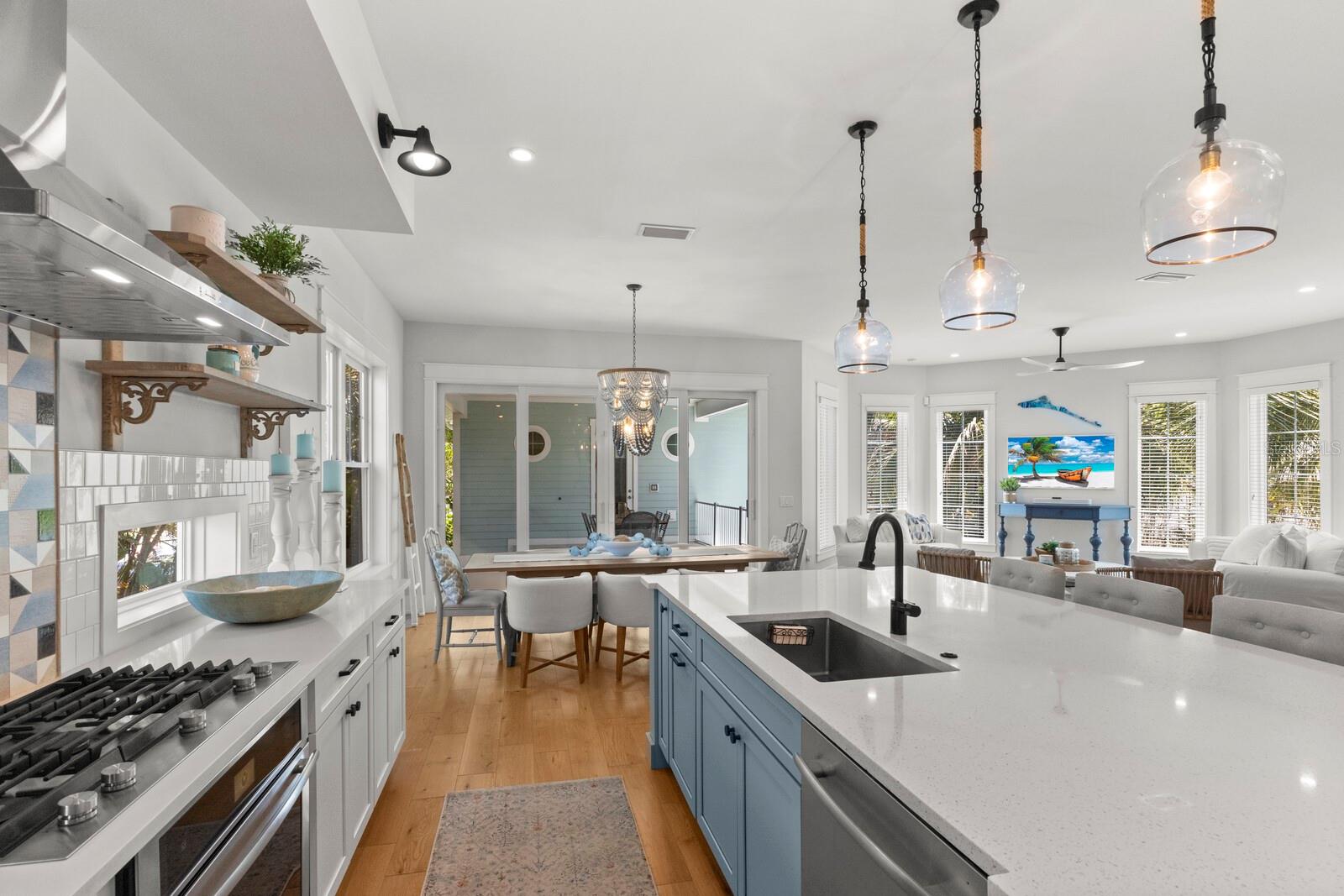 407 PINE AVE, ANNA MARIA, FL, 34216