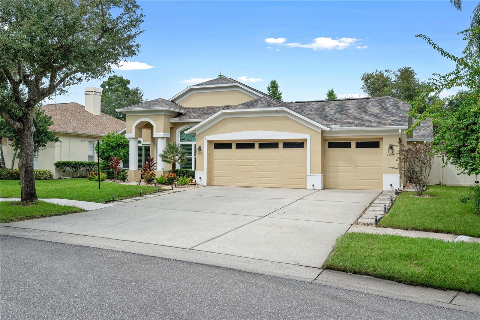 9905 WOODBAY DR DR, TAMPA, FL, 33626