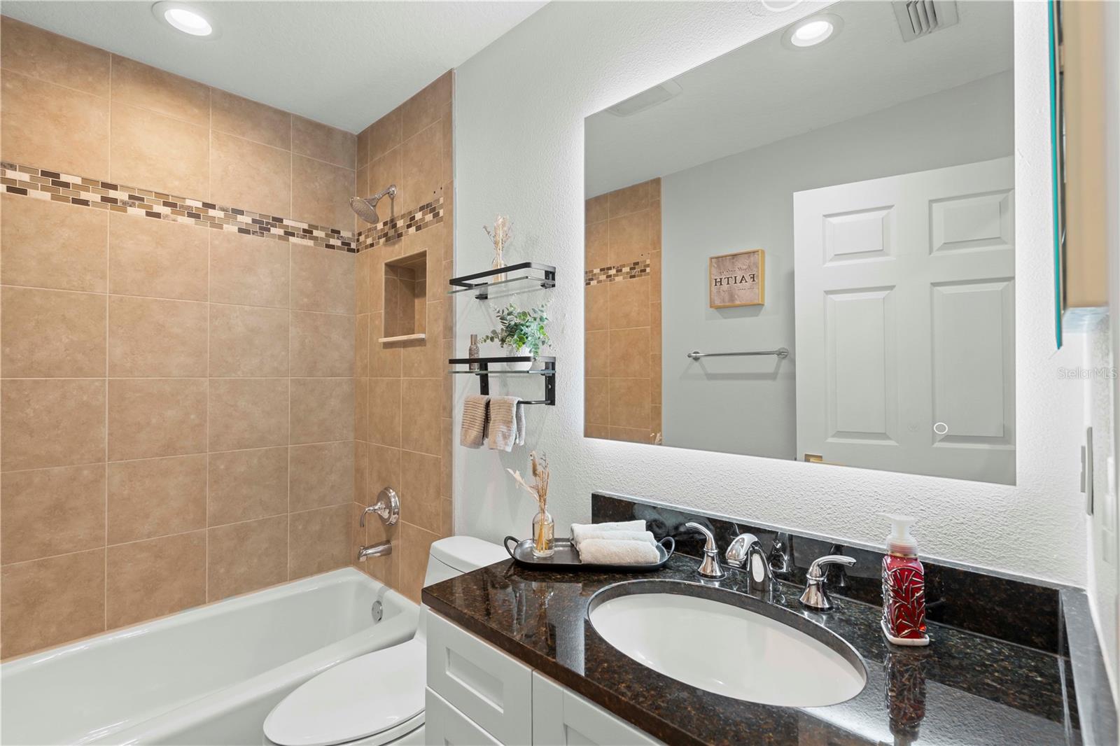 9905 WOODBAY DR DR, TAMPA, FL, 33626