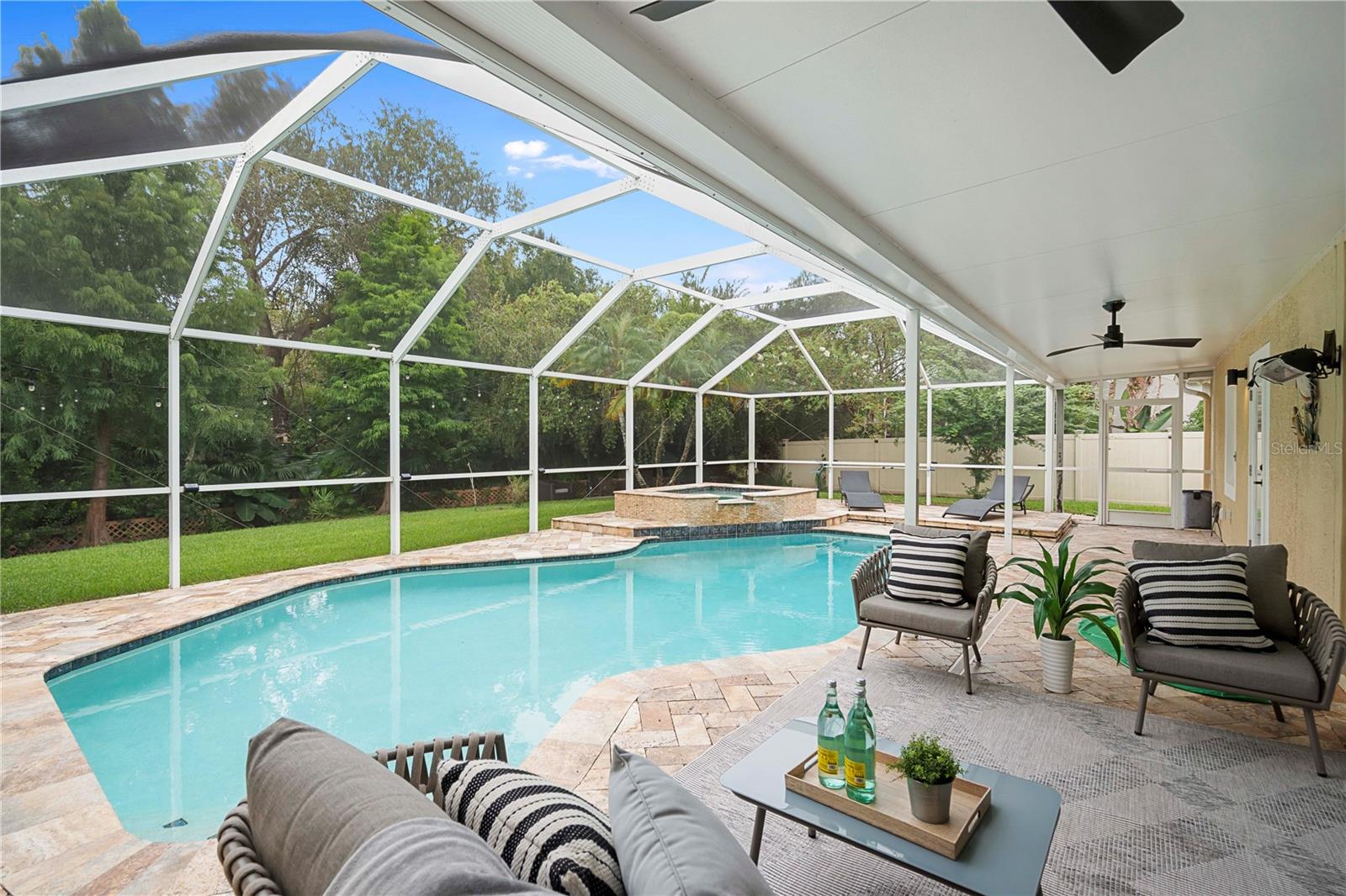 9905 WOODBAY DR DR, TAMPA, FL, 33626