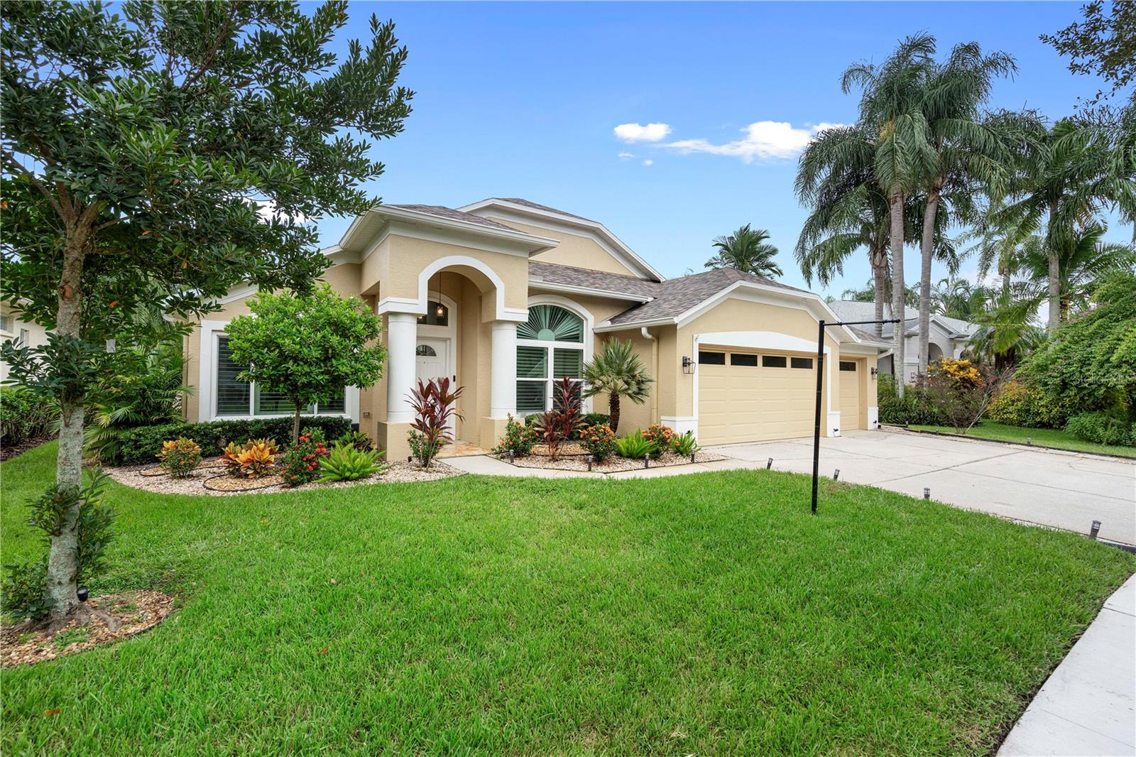 9905 WOODBAY DR DR, TAMPA, FL, 33626