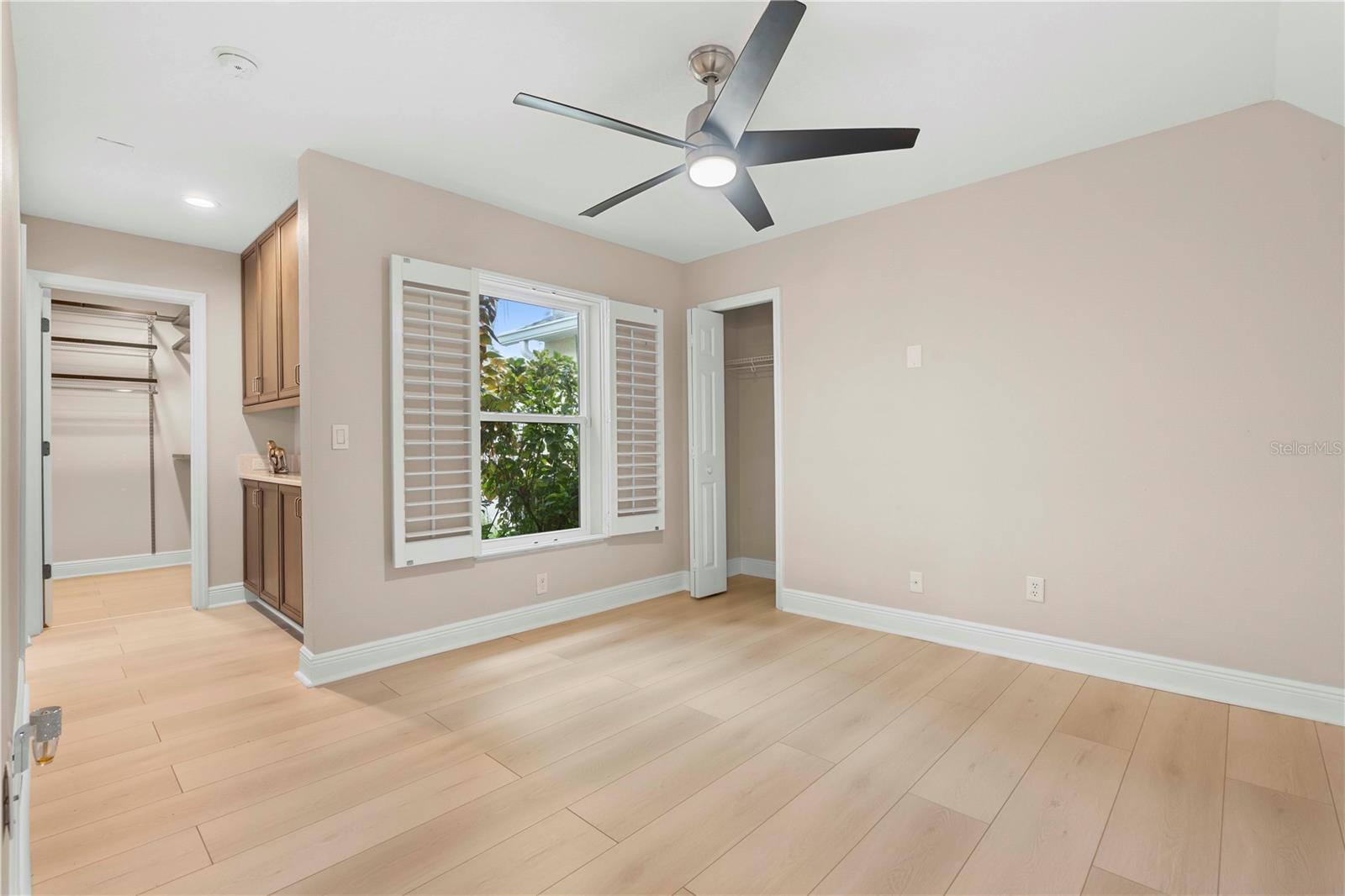 9905 WOODBAY DR DR, TAMPA, FL, 33626