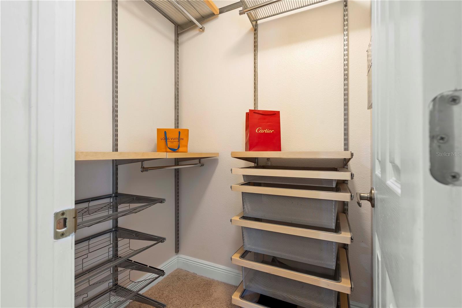 9905 WOODBAY DR DR, TAMPA, FL, 33626