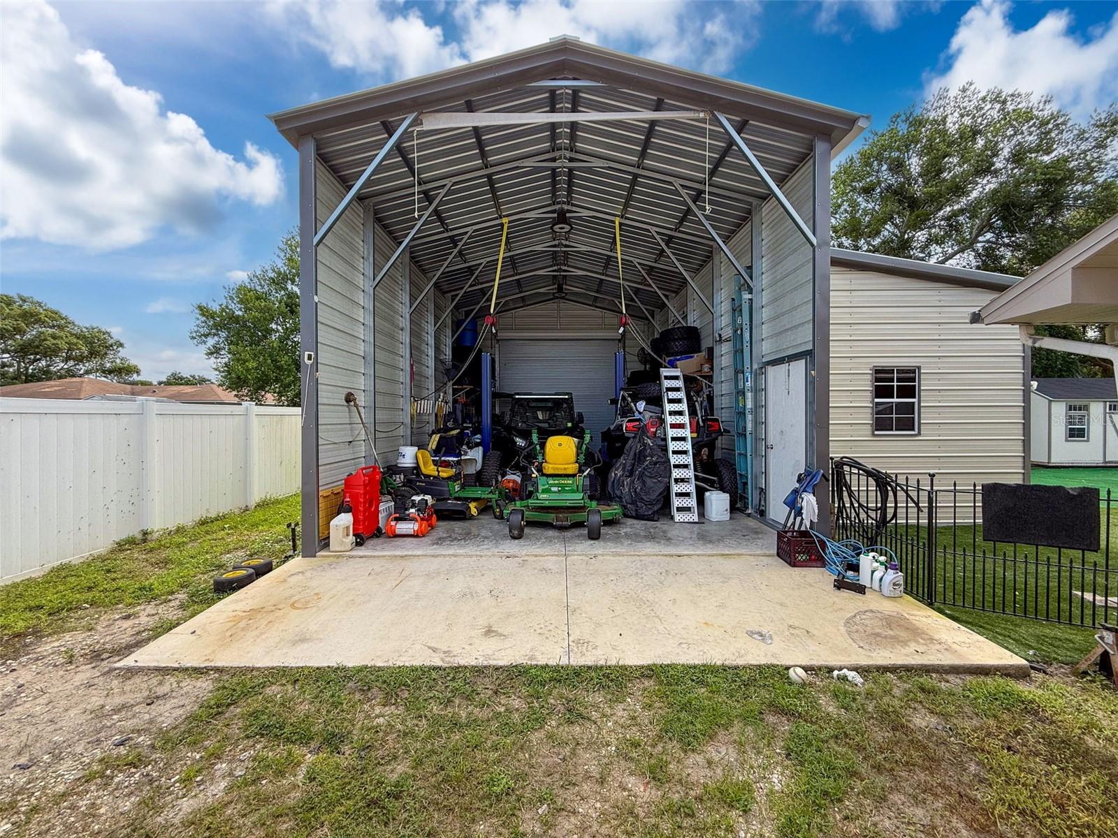 1516 DEERING AVE, SPRING HILL, FL, 34609