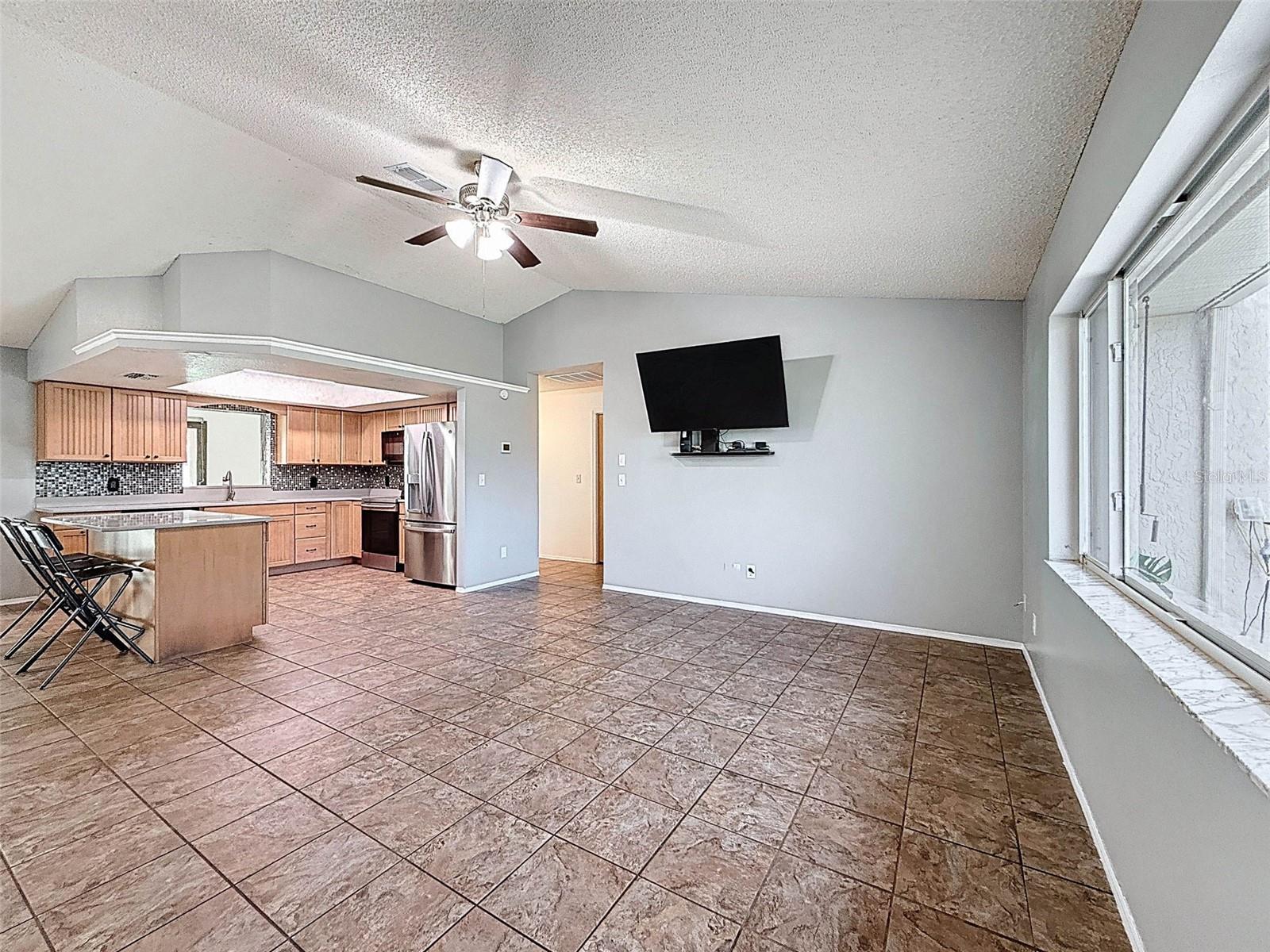 1516 DEERING AVE, SPRING HILL, FL, 34609