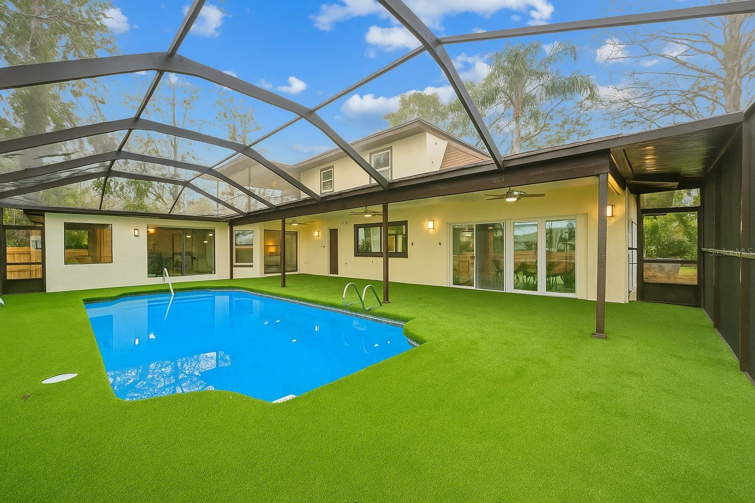 14333 LAKE MAGDALENE BLVD, TAMPA, FL, 33618