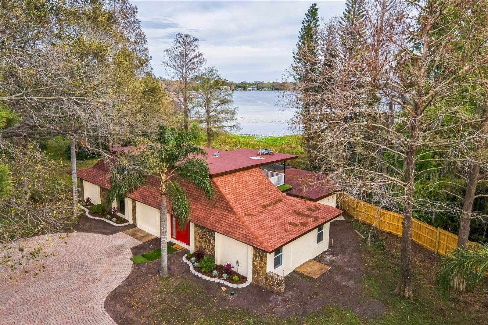 14333 LAKE MAGDALENE BLVD, TAMPA, FL, 33618