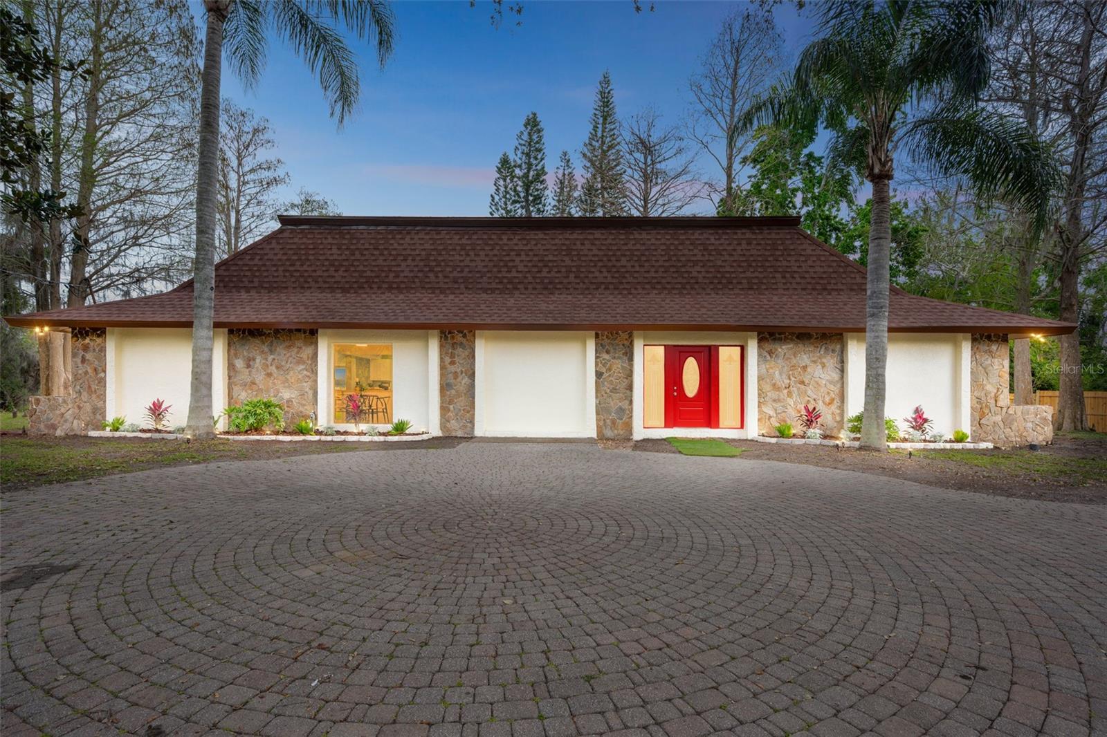 14333 LAKE MAGDALENE BLVD, TAMPA, FL, 33618