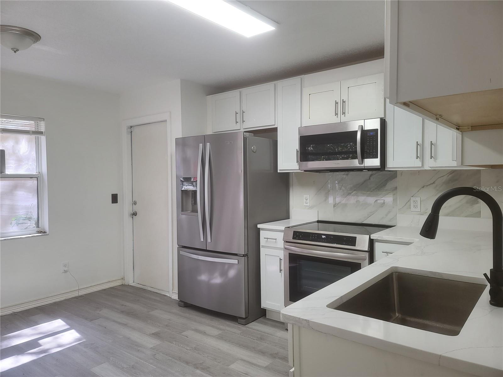 2708 LORRAINE DR, LEESBURG, FL, 34748