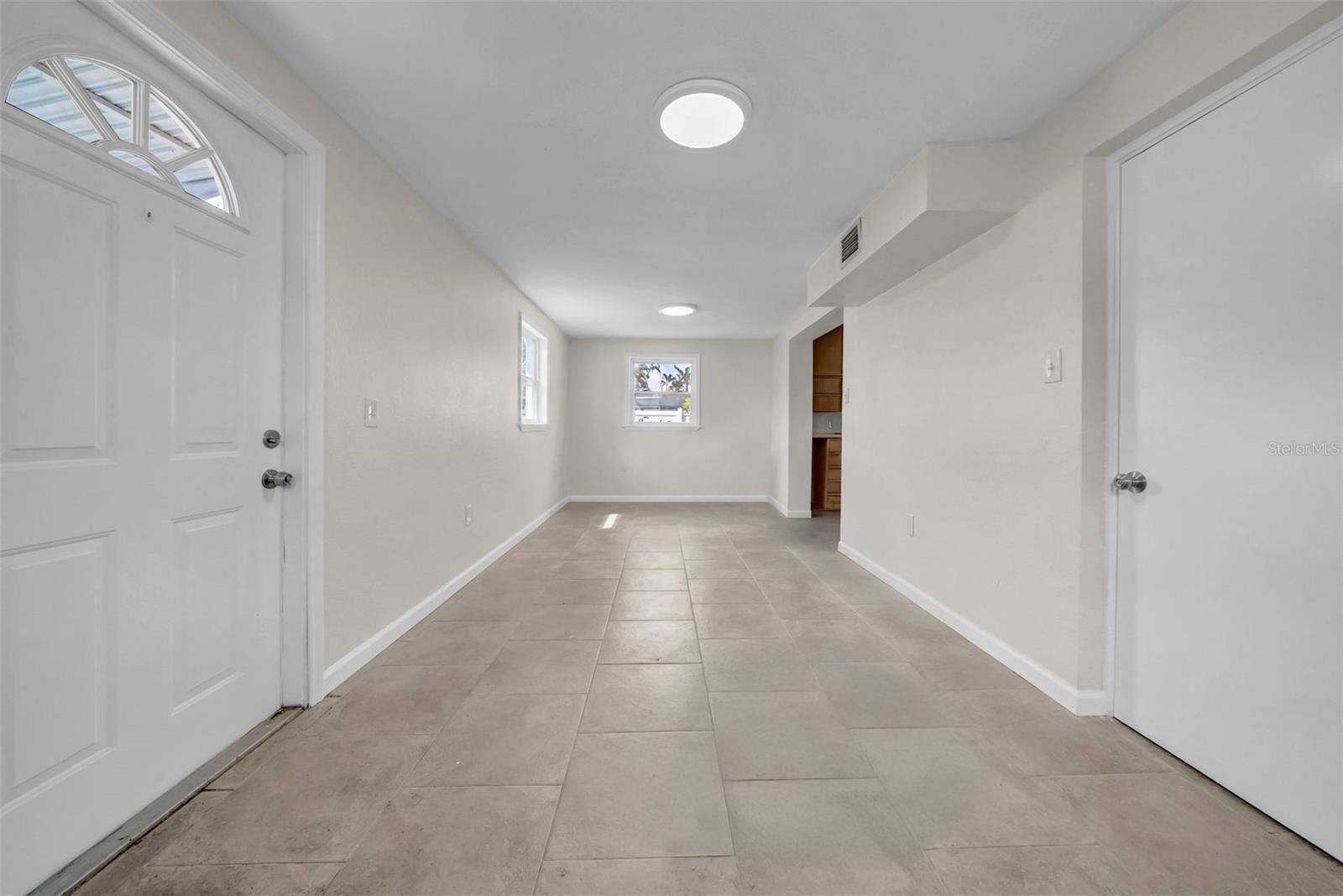 9046 1ST ST N, ST PETERSBURG, FL, 33702