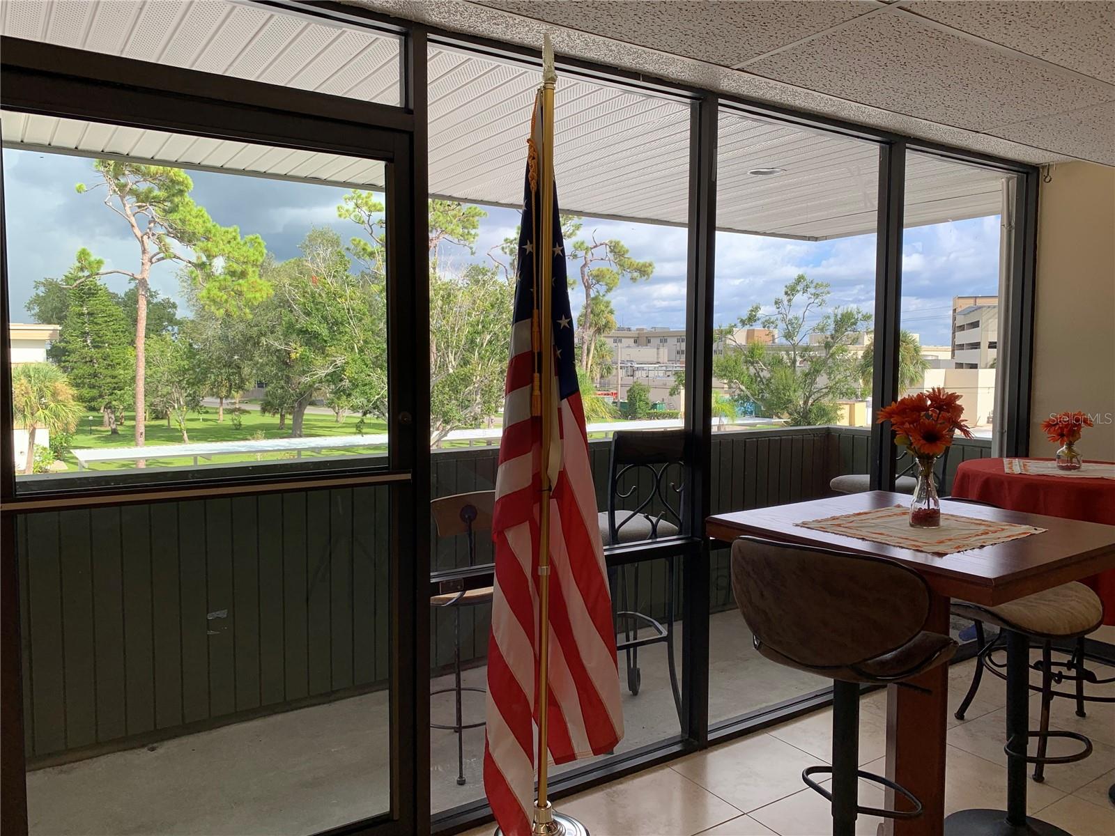 D6143631 Property Photo