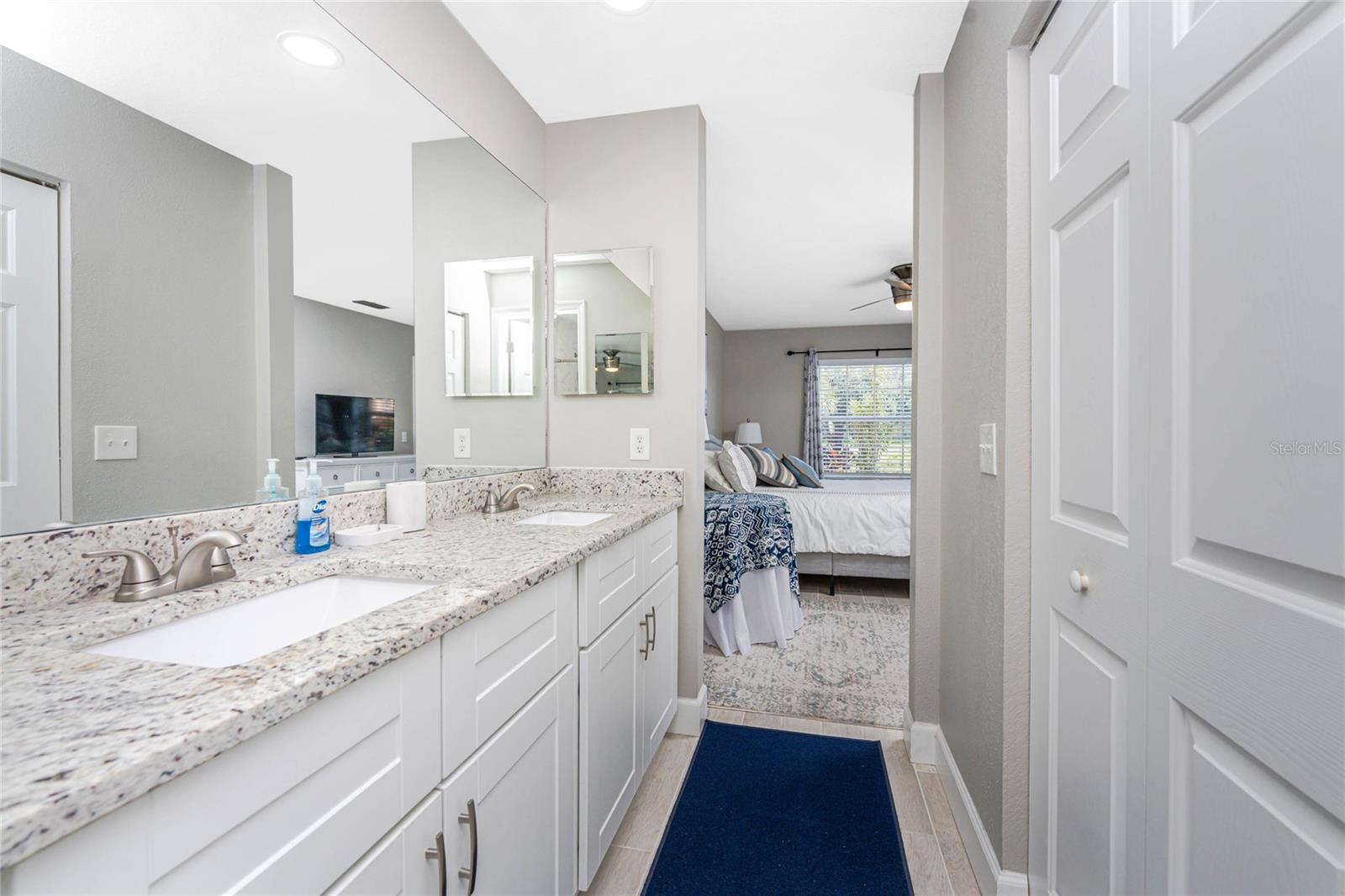 1091 LIVE OAK CIR #102, PORT CHARLOTTE, FL, 33948