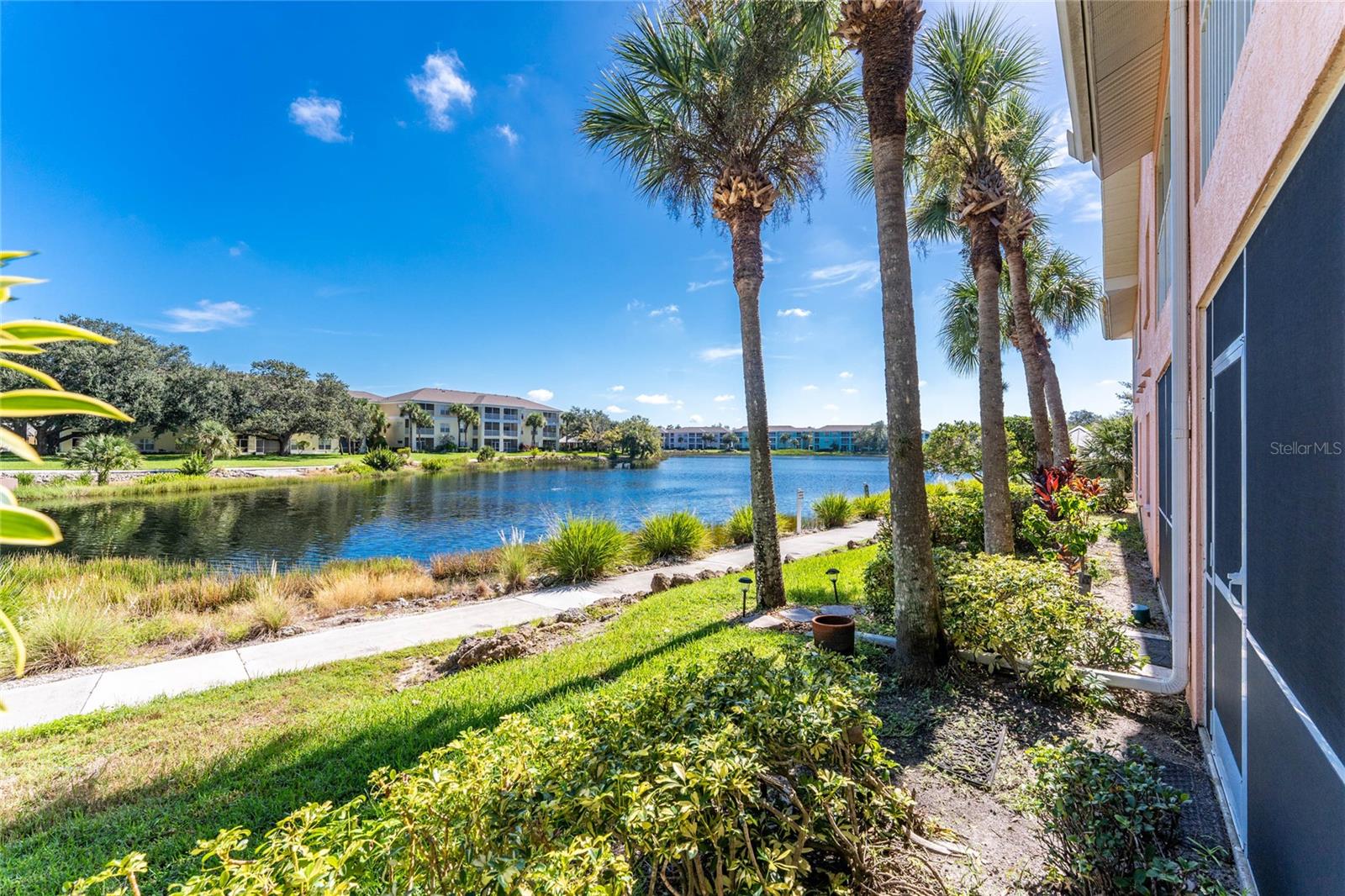 1091 LIVE OAK CIR #102, PORT CHARLOTTE, FL, 33948