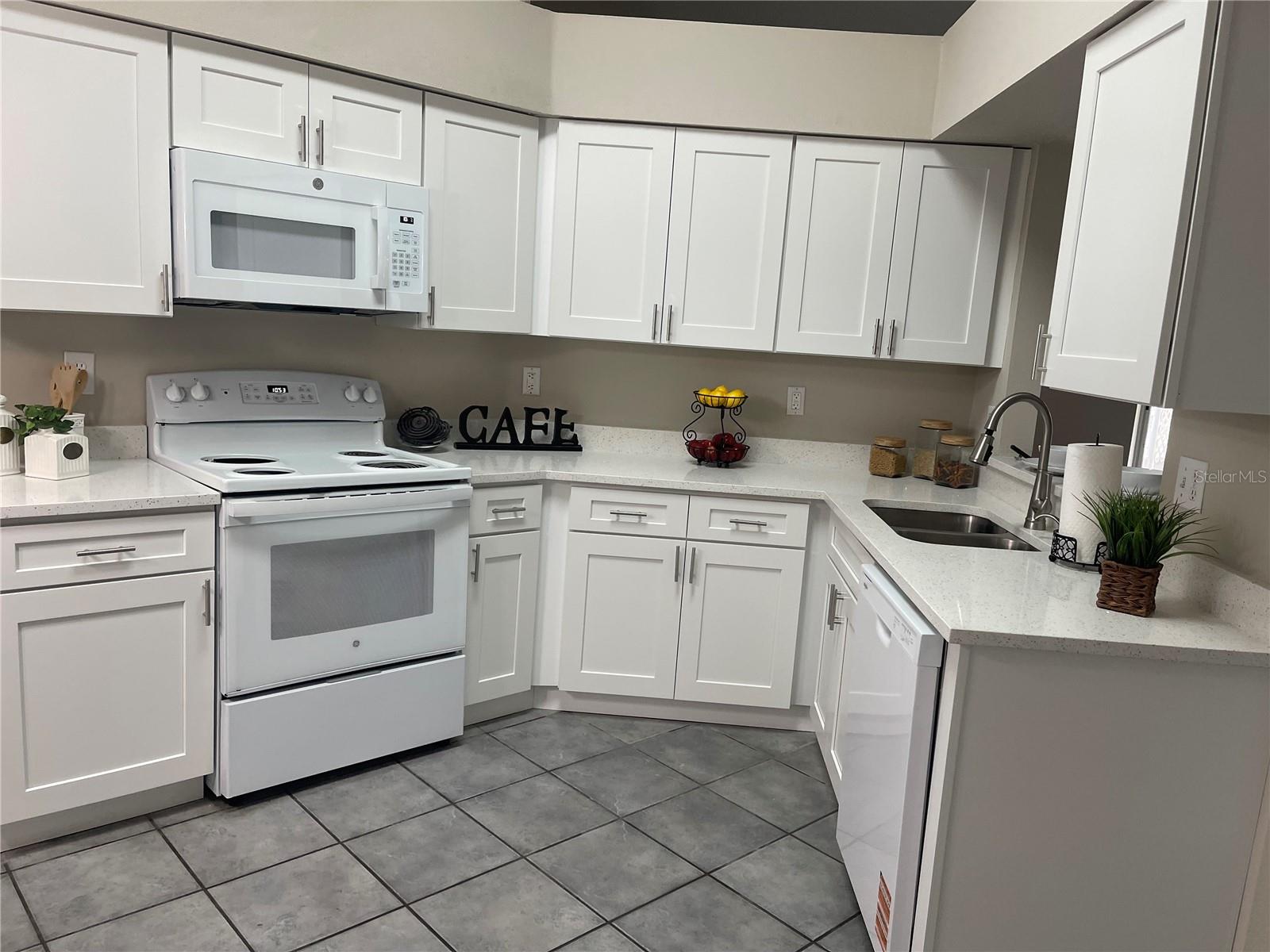 1206 GRASSY MEADOW PL, BRANDON, FL, 33511