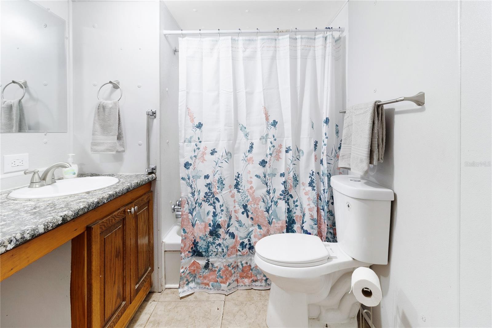 GC533696 Property Photo