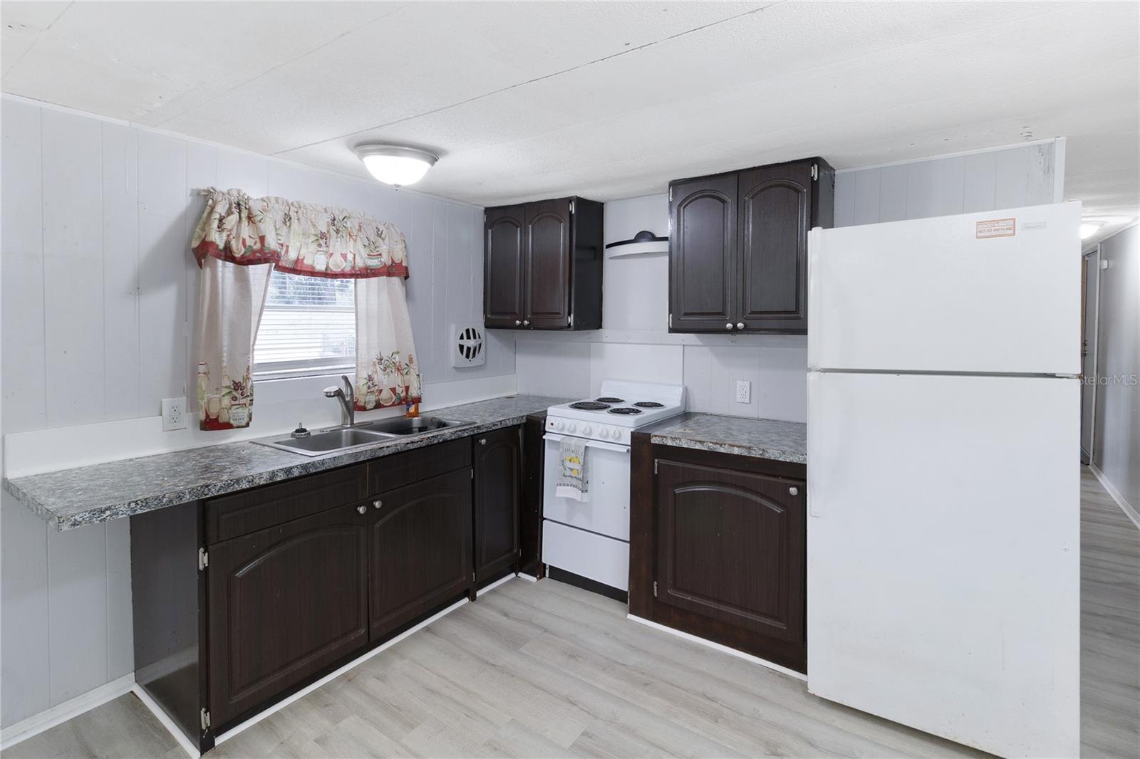 GC533696 Property Photo